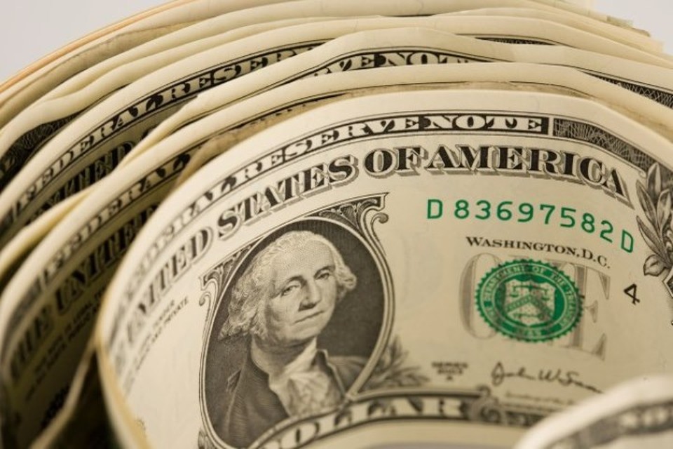 Россия и Иран отказались от доллара во взаимных расчетах