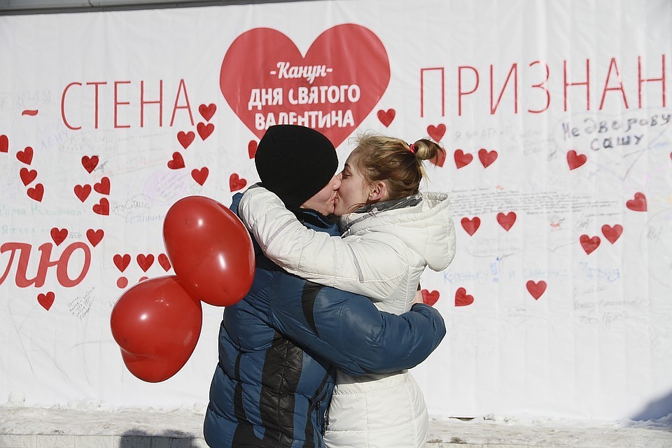 10 самых обсуждаемых нарядов Иванки Трамп за 2019 год новые фото 10 самых обсуждаемых нарядов Иванки Трамп за 2019 год новые фото