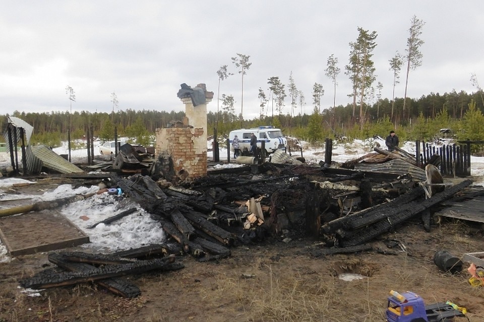 Двое подростков погибли на пожаре в Иркутской области. Фото: пресс-служба СУ СК России по Иркутской области.