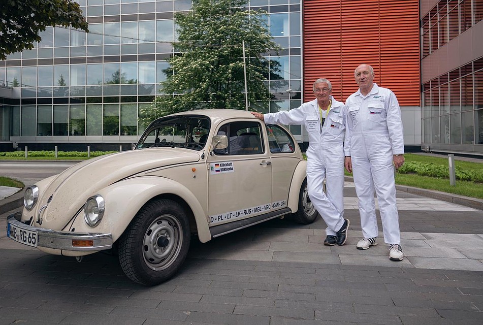 Фольксваген iBeetle две тыщи пятнадцать — новое направление развития Фольксваген iBeetle две тыщи пятнадцать — новое направление развития