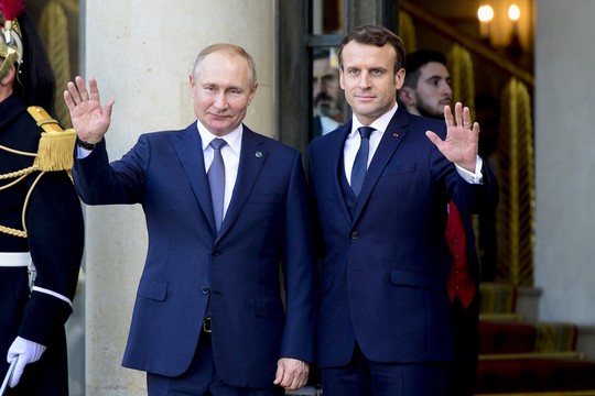 Переговоры в «нормандском формате» не проходили так давно, что президентствующий уже два с половиной года Макрон ни разу в них не участвовал
