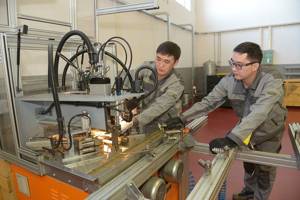 Программой развития продуктивной занятости и массового предпринимательства на 2017-2021 годы «Еңбек» охвачены 28 344 человека.