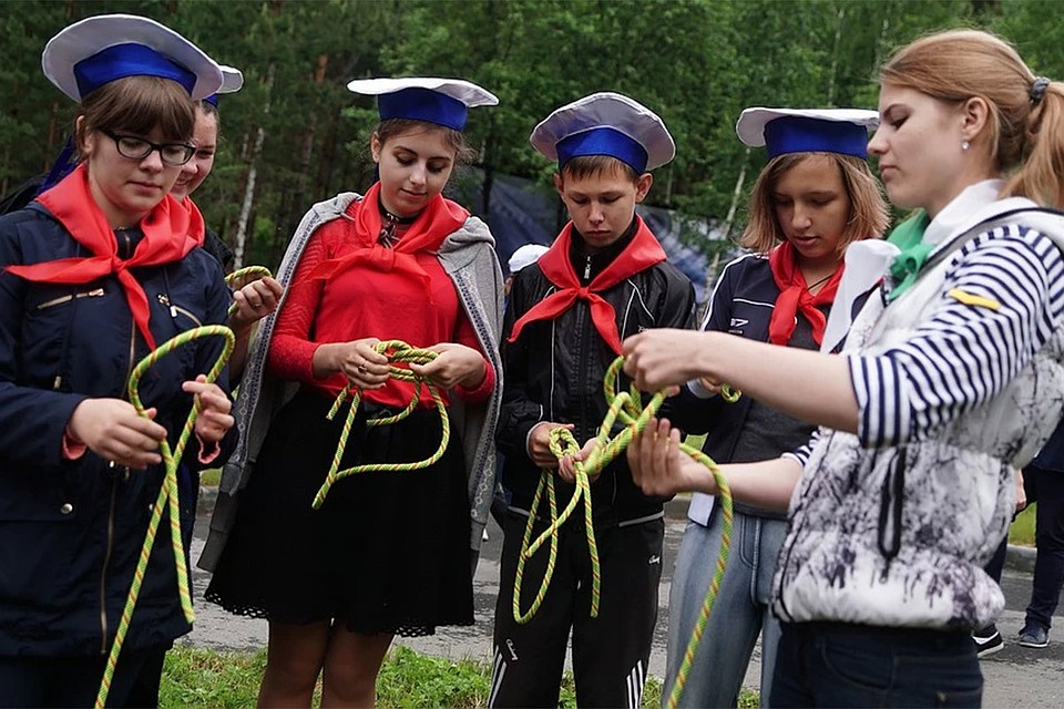 дети в пришкольном лагере. какие лагеря откроют. отдых детей в лагерях. детский оздоровительный лагерь. пришкольный оздоровительный лагерь.