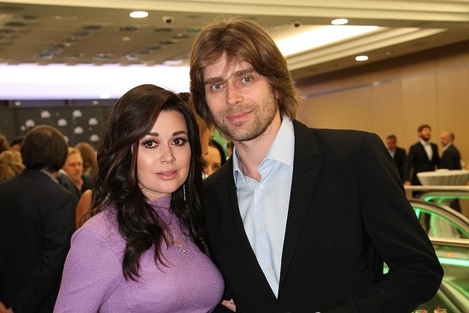 Что происходит с двухлетней дочкой Анастасии Заворотнюк и