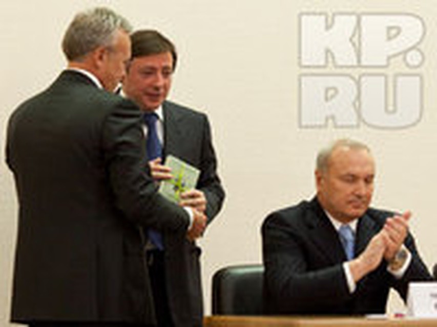 Какой пост занимает хлопонин