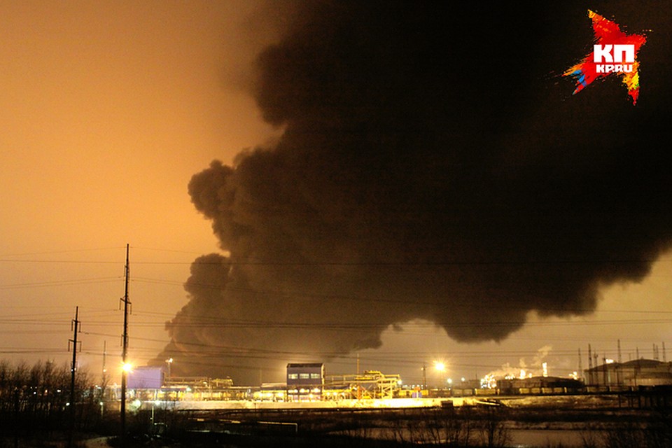 пожар на нефтезаводе в рязани. нефтезавод рязань. рязань нефтезавод пожар. пожар на рязанском нефтезаводе. рязань нефтезавод пожар.