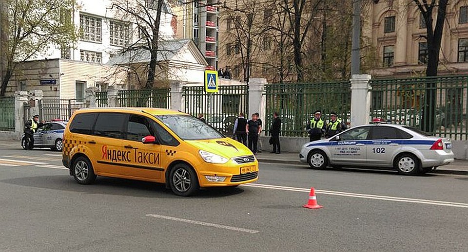 Таксопарк рулим аренда