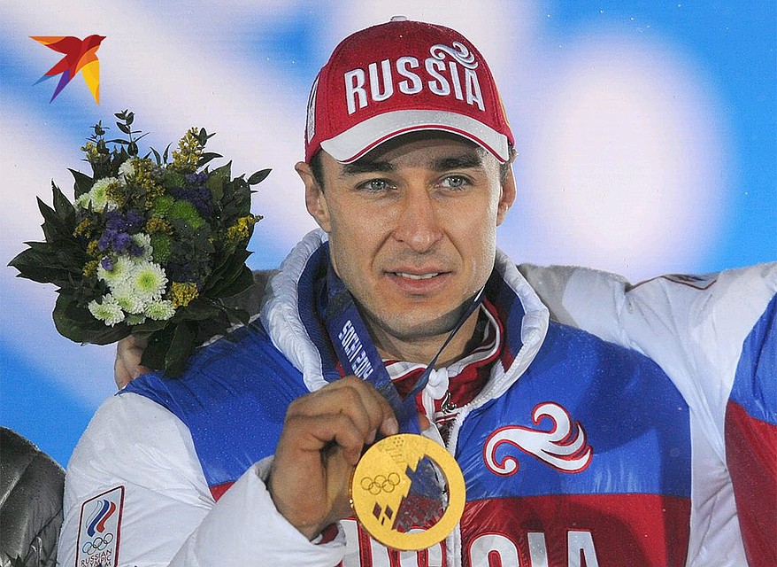 пять лет олимпиады. олимпийские игры олимпийский флаг. пять лет олимпиады. символ олимпийских игр пять колец. воевода алексей награждение в сочи.