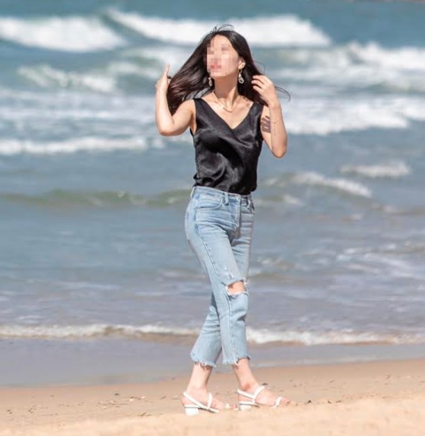 Алия разрешила опубликовать ее фото с закрытым лицом: девушка не хочет пугать диагнозом родных.