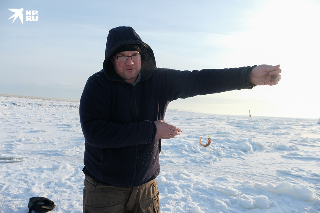 На одну удочку можно наловить больше 500 рыбешек. Ходят легенды о рыбаках, которые ухитрялись наловить больше 1 000.