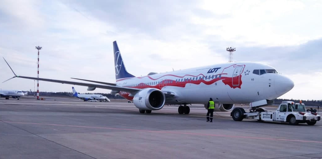 Новейший Boeing 737 MAX 8 уже видели в Минске – польская авиакомпания LOT сделала на нем несколько рейсов из Варшавы в Минск.