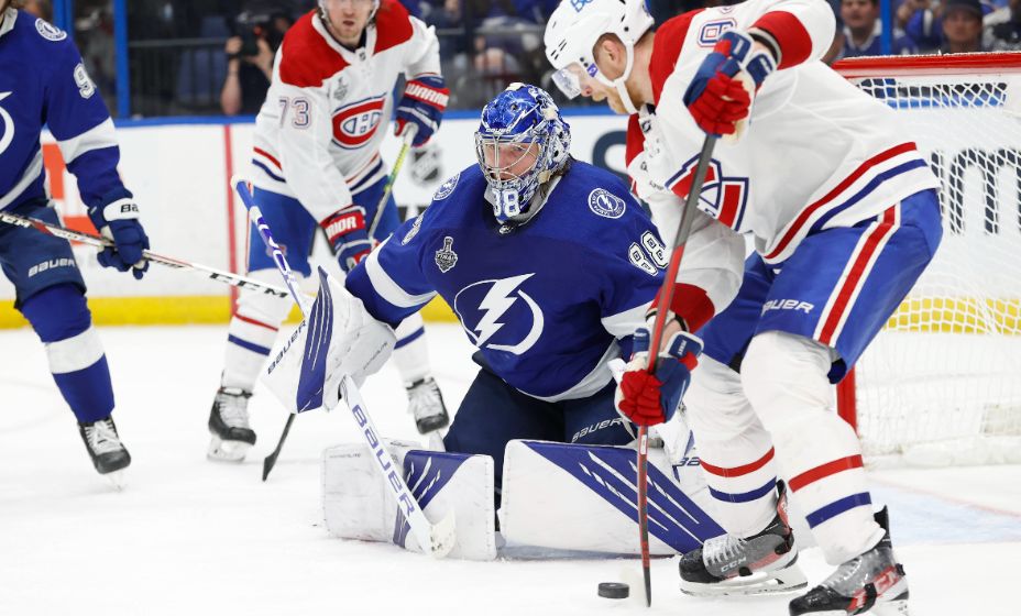 Российский вратарь Василевский получил приз самого ценного игрока Кубка Стэнли. Фото: Reuters