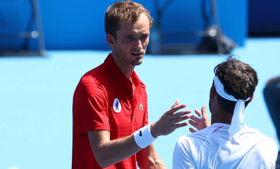 Российский теннисист Даниил Медведев шагнул в четвертый раунд олимпийского теннисного турнира в Токио. Фото: Reuters
