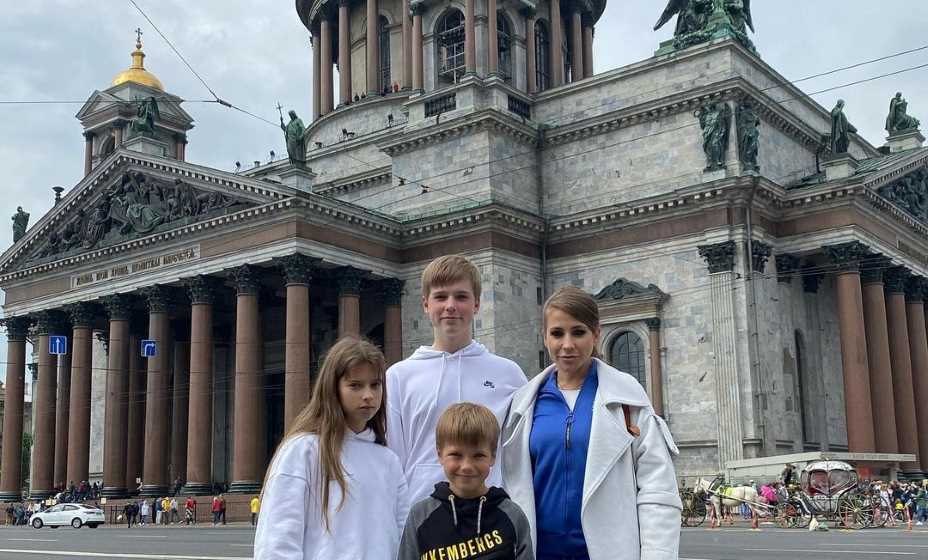 Юлия Барановская с детьми. Фото: Социальные сети Юлии Барановской