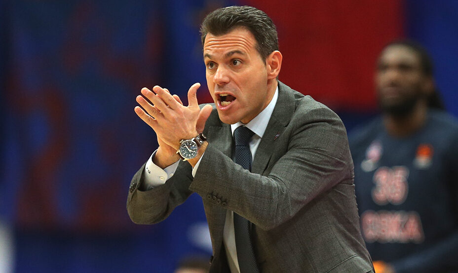 Димитрис Итудис