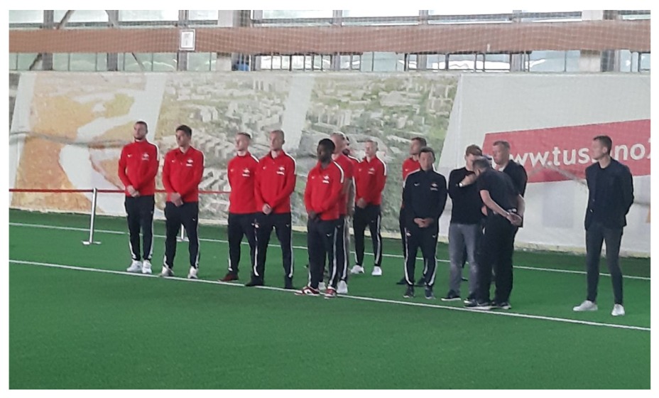 Футболисты «Спартака» приехали на церемонию прощания с легендарным Георгием Ярцевым. Фото: Андрей Вдовин «КП Спорт»