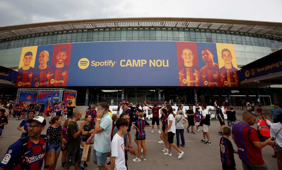 Фанаты «Барсы» предвкушают яркий футбол своей любимой команды. Фото: Reuters