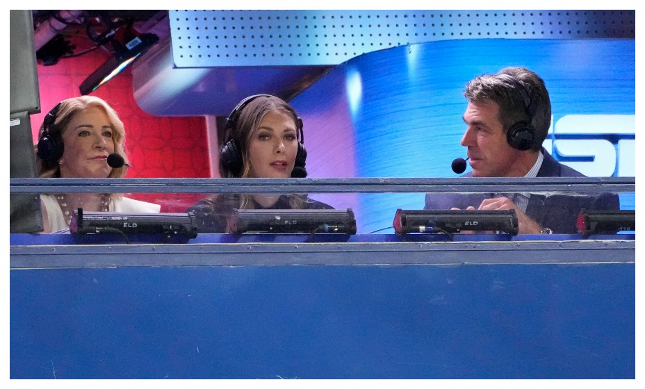 Мария Шарапова c Крис Эверт выступила экспертом для ESPN. Фото: Reuters