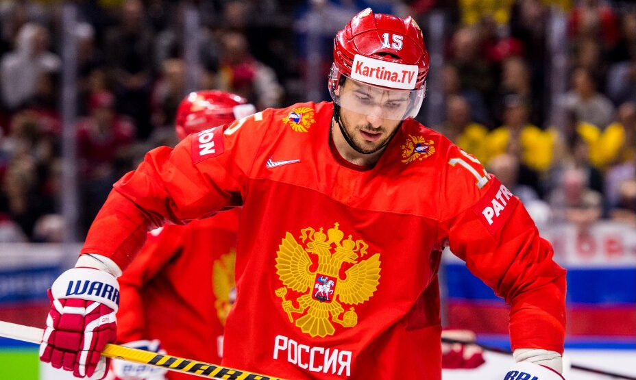 Артем Анисимов