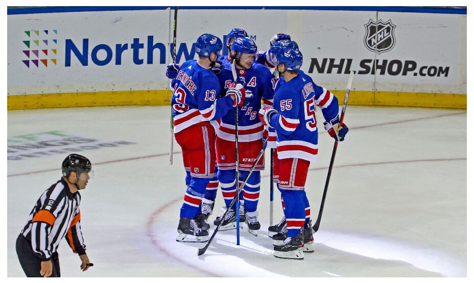 Артемий Панарин