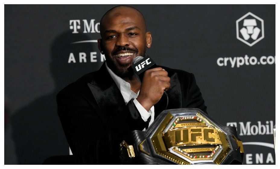 Лучший боец UFC Джонс: Махачеву следует бить мои рекорды и меньше разговаривать. Фото: Global Look Press