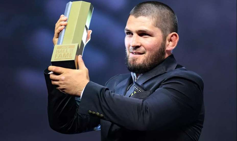 Хабиб заработал в октагоне миллионы, но ему грозит банкротство. Фото: UFC