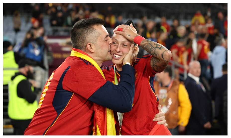 Дженнифер Эрмосо, футбол