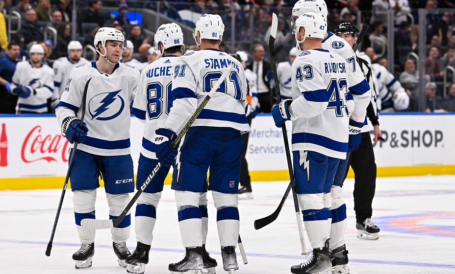 Kucherov's goal and Vasilevsky's assist helped Tampa beat Boston in the NHL game.  Photo: Global Look Press