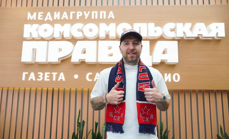 Трехкратный обладатель Кубка Гагарина Никита Нестеров в редакции «КП». Фото: Александр Шпаковский, КП