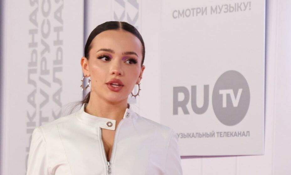 Валя Карнавал не сдержала слез на съемках «Ледникового периода». Фото: GLOBAL LOOK PRESS