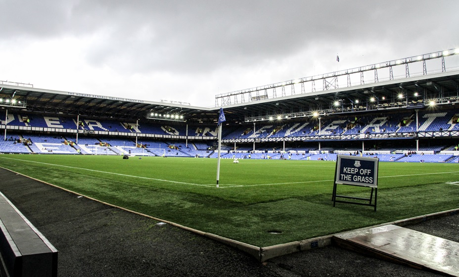 «Эвертон» объявил об отмене матча АПЛ с «Ливерпулем» из-за урагана. Фото: Global Look Press