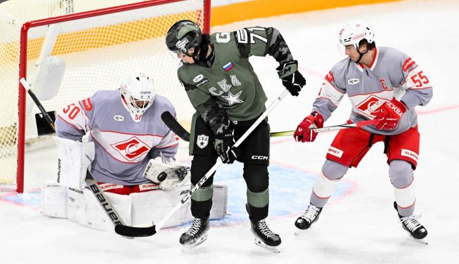 Питерские армейцы уступили спартаковцам в городе на Неве. Фото: Соцсети ХК СКА