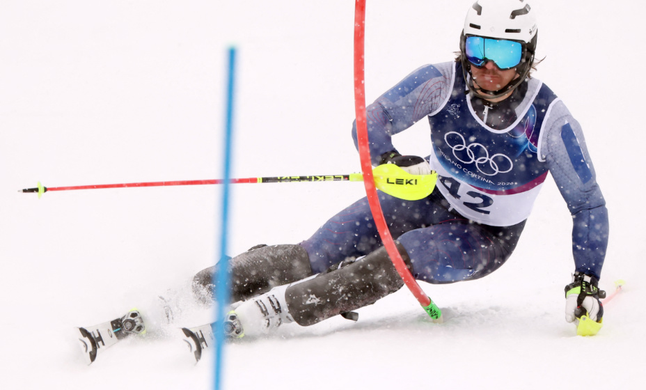 Семен Ефимов не справился с первой попыткой в слаломе и вылетел с Олимпиады-2026. Фото: Reuters