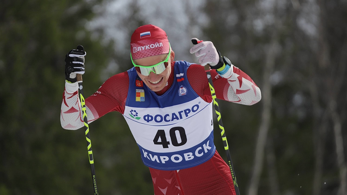Александр Большунов выиграл гонку. Фото: пресс-служба ФЛГР