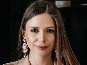 Анна Тронина