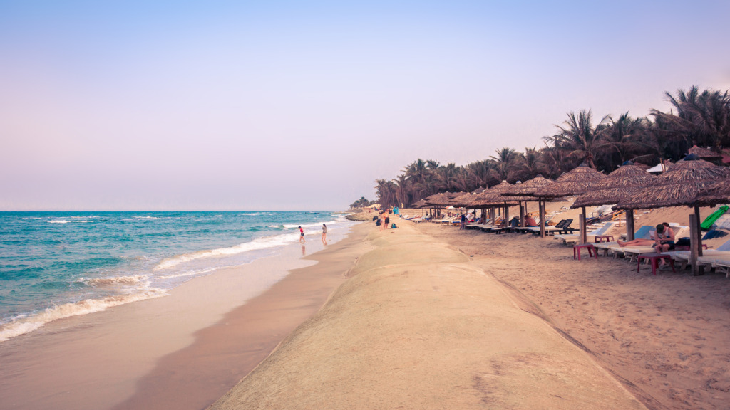 Вечер на пляже Ан Банг