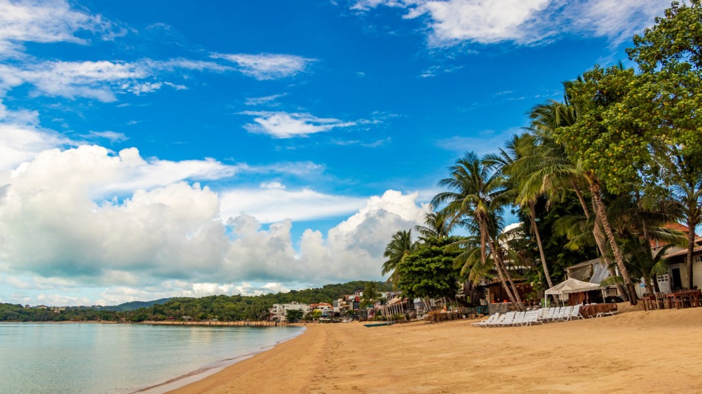 Спокойный пляж Бо Пхут, Самуи.